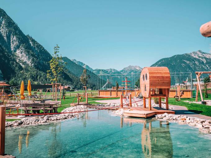 Familienurlaub in der Wellnessresidenz Alpenrose Thumbnail