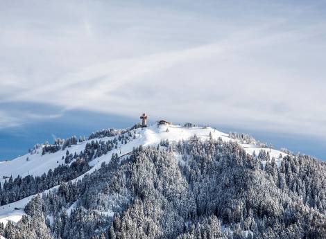 Familienhotel direkt an der Piste Symbolfoto