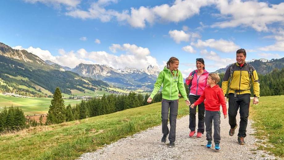 Familienzeit im "...liebes Rot‑Flüh" im Tannheimer Tal Symbolfoto